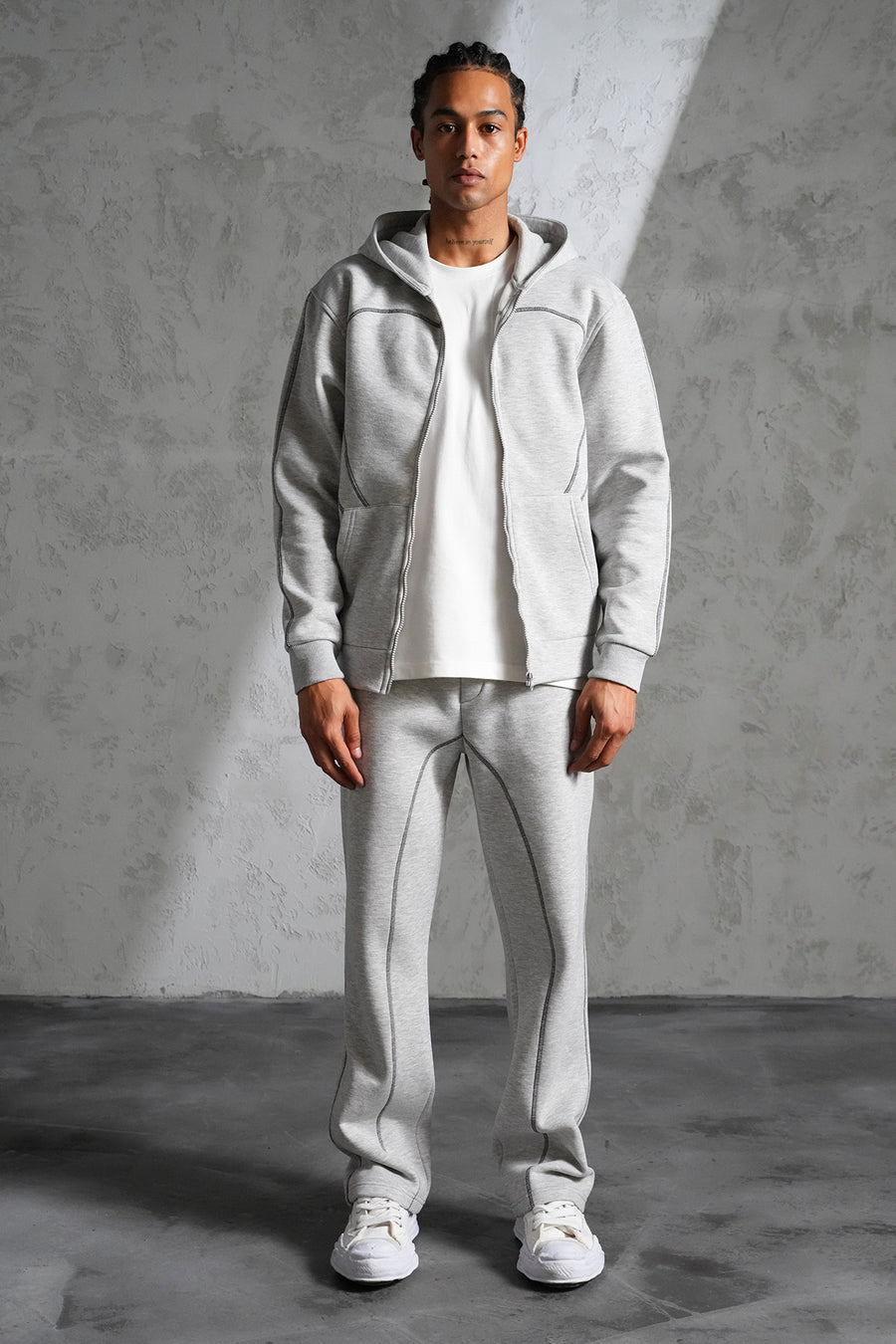 ENSEMBLE REGULAR FIT LP2609