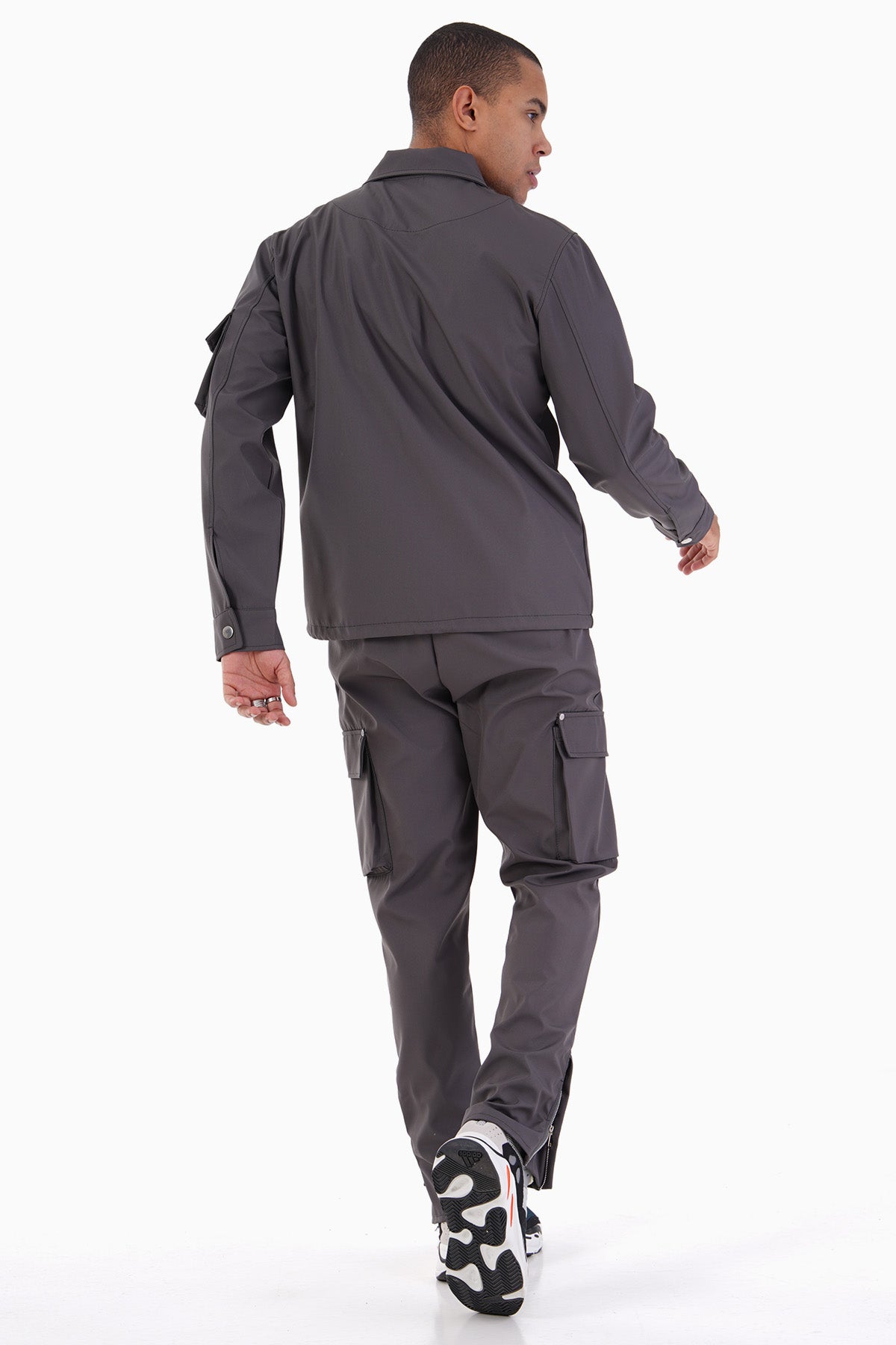 LL931 TRACKSUIT