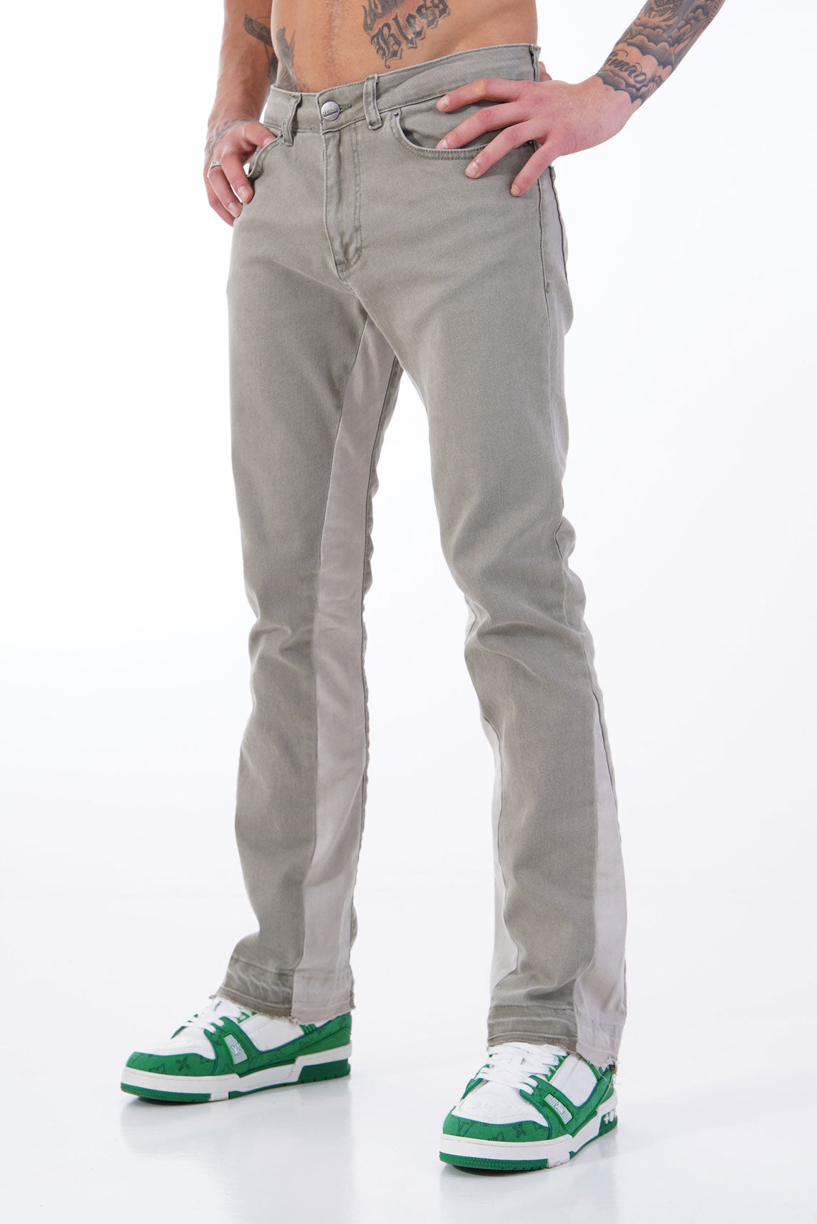 LL2000103 FLARE JEAN - OLIVE