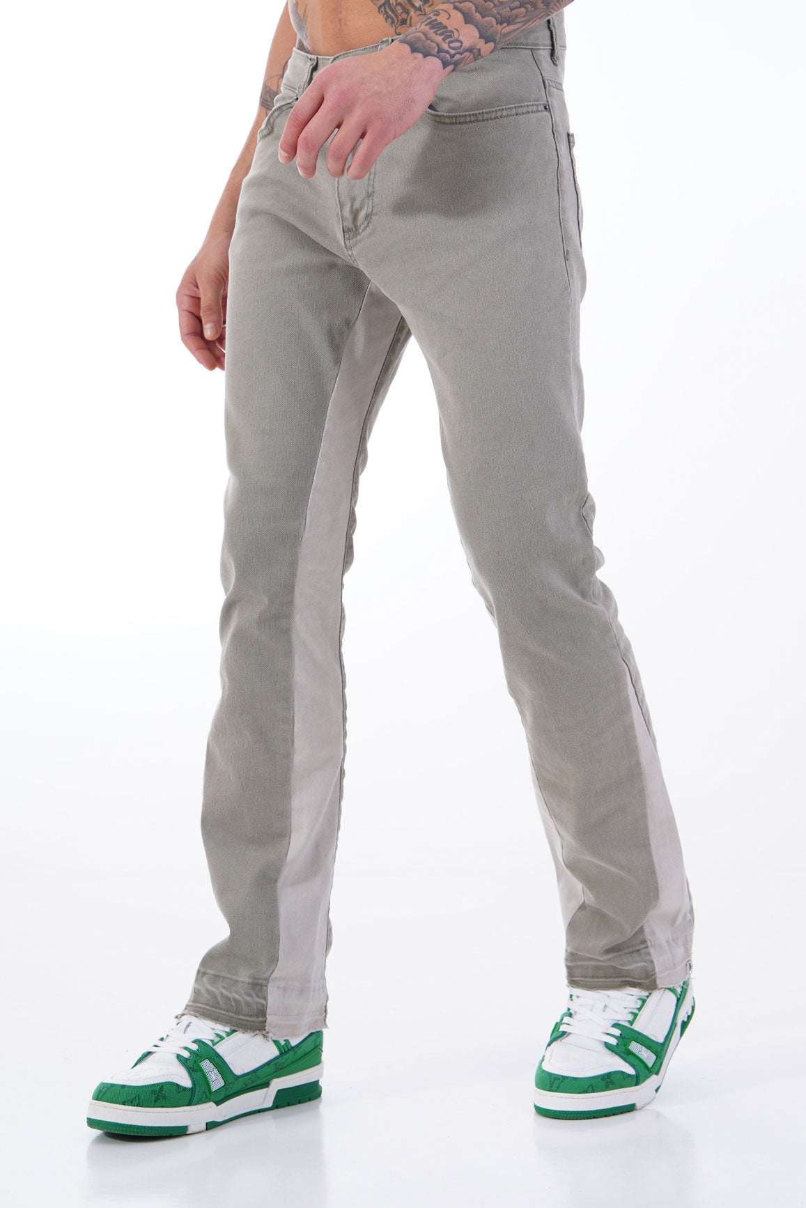 LL2000103 FLARE JEAN - OLIVE