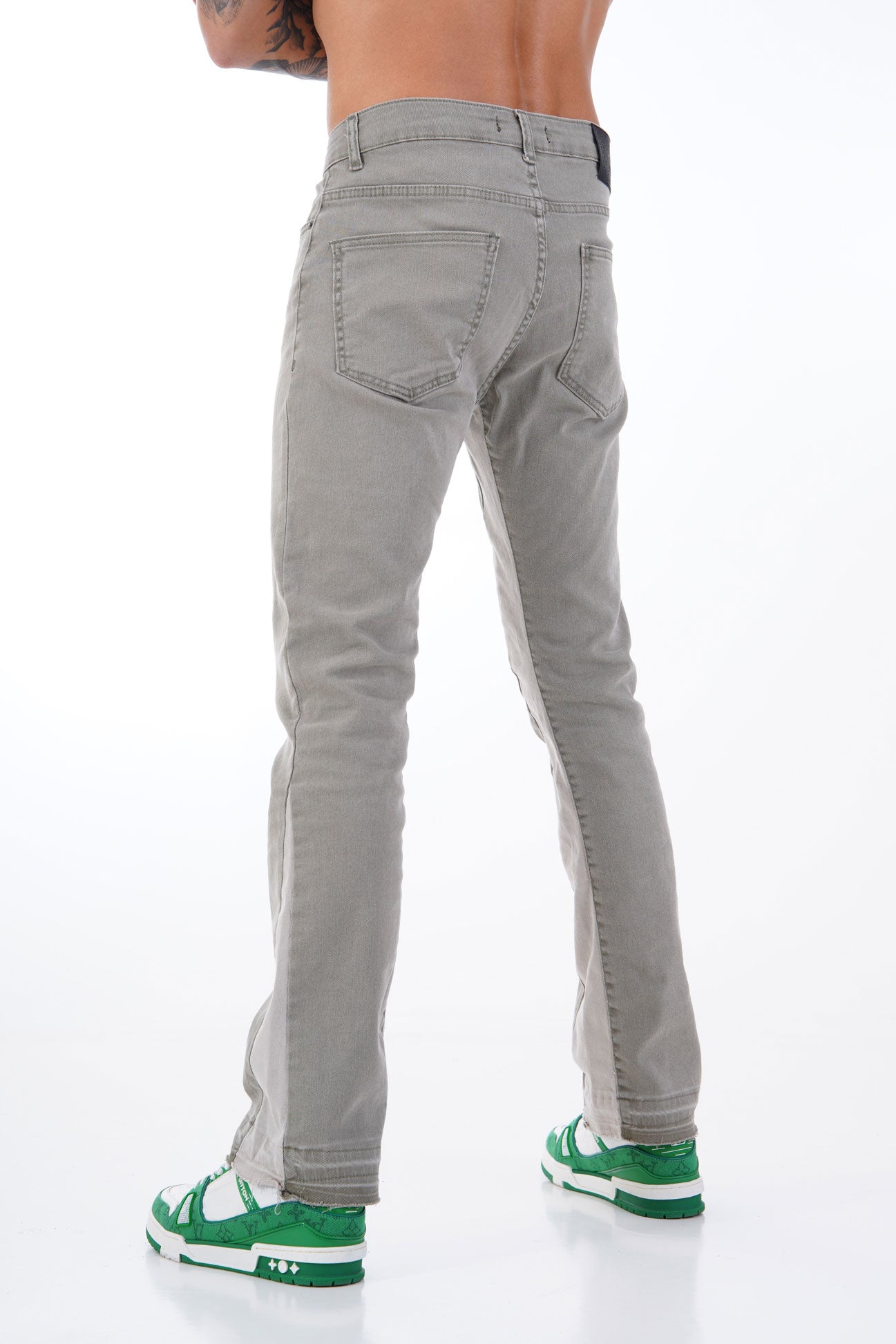 LL2000103 FLARE JEAN - OLIVE