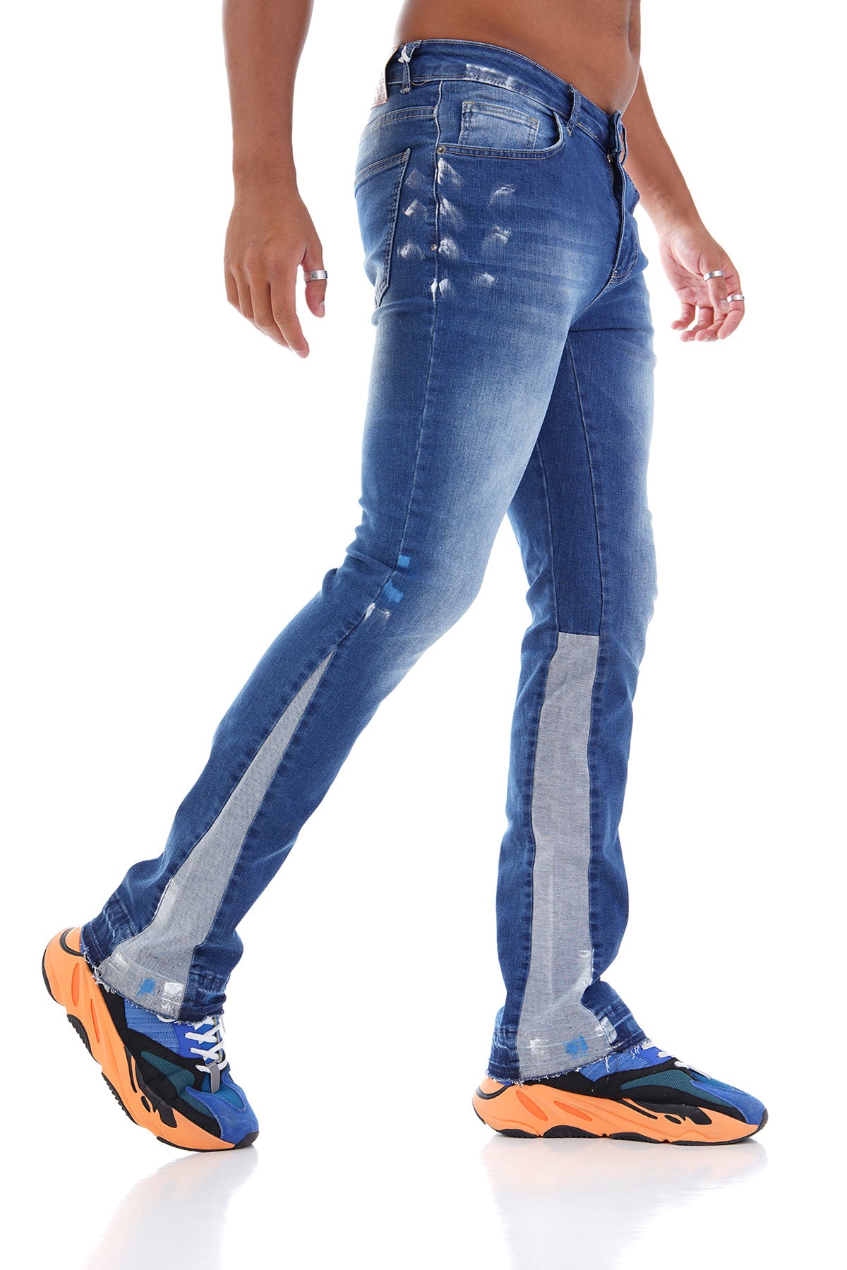 JEANS MIT WEITEM BEIN LL2000126