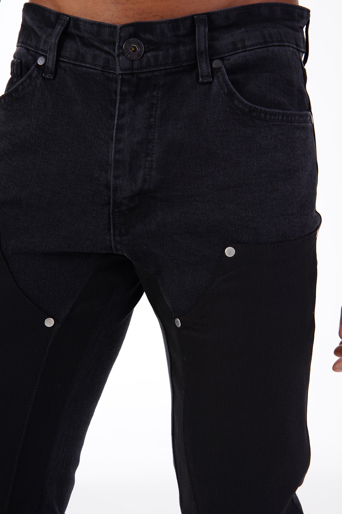 JEANS MIT WEITEM BEIN ART439