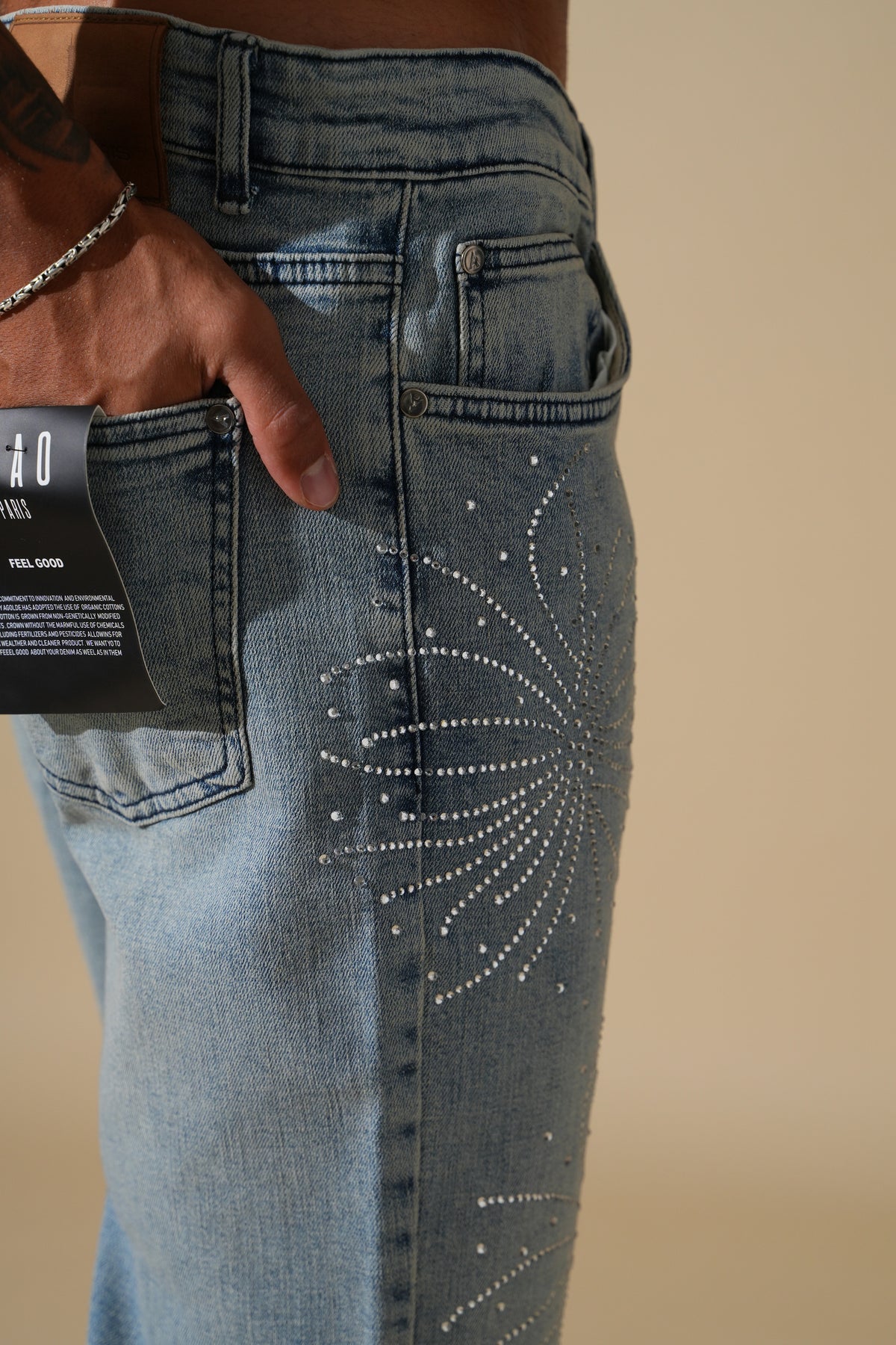 Flared-Jeans mit Strahlenmotiven FG105