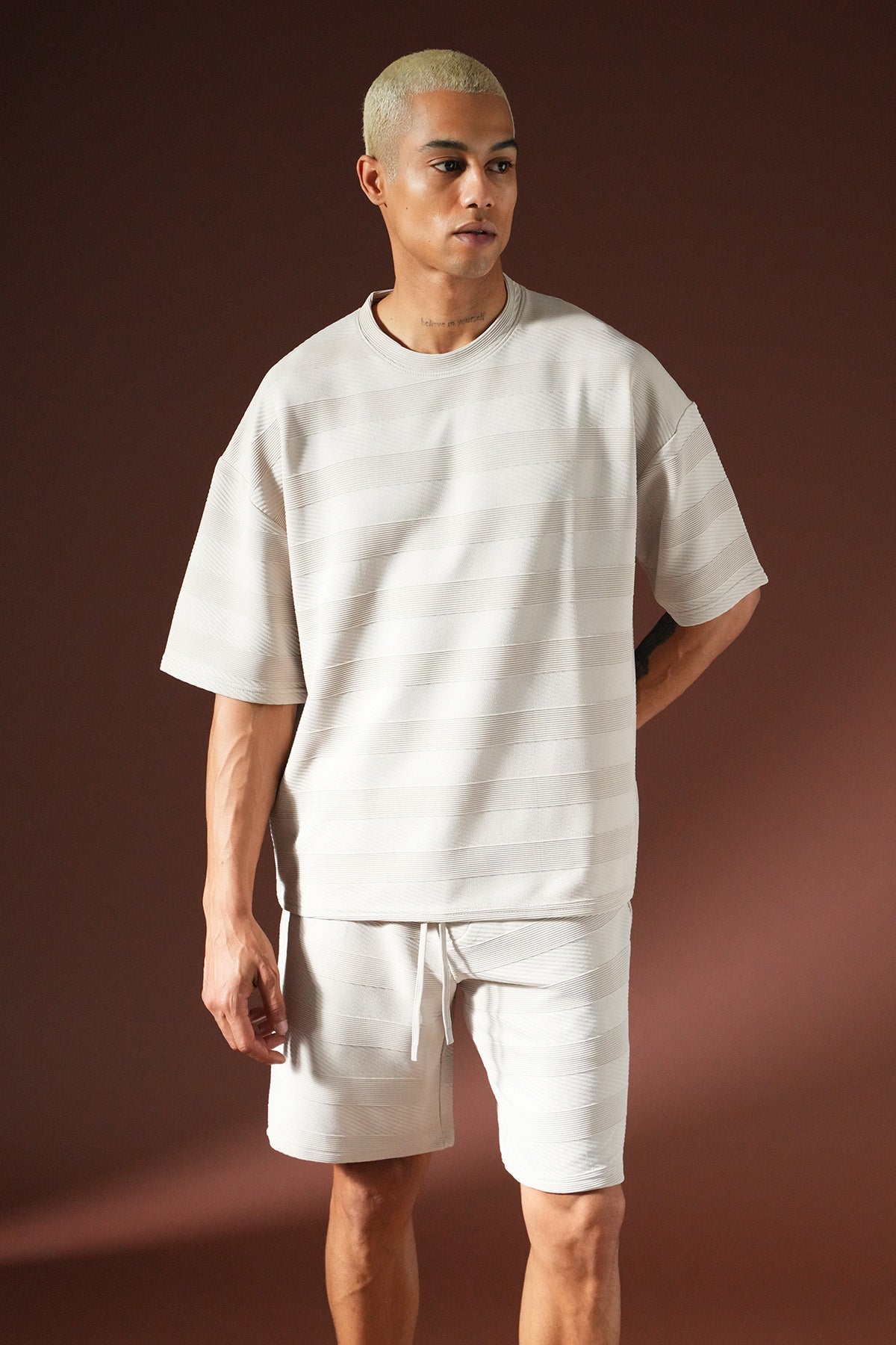 Übergroßes T-Shirt- und Shorts-Set IPM1104
