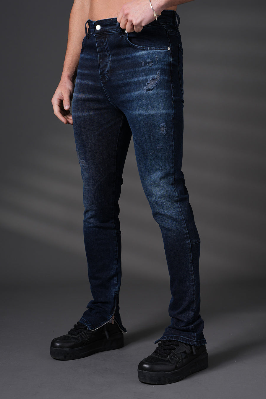 JEANS ZUGESCHNITTENE PASSFORM F0019