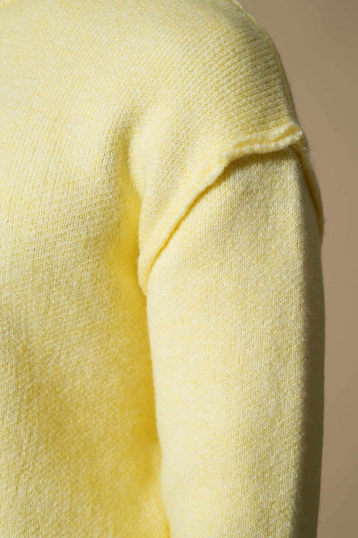 Pullover mit sichtbaren Nähten GL 2711