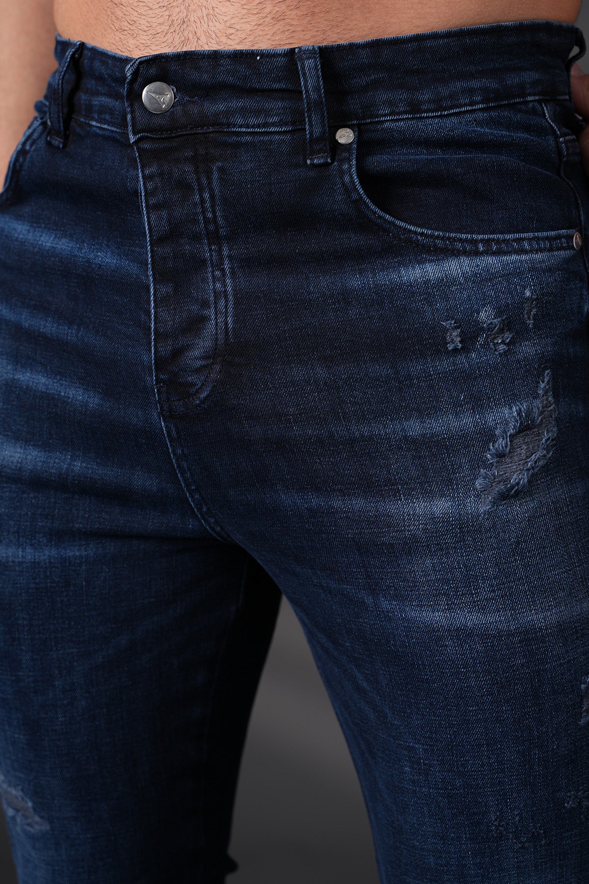 JEANS ZUGESCHNITTENE PASSFORM F0019