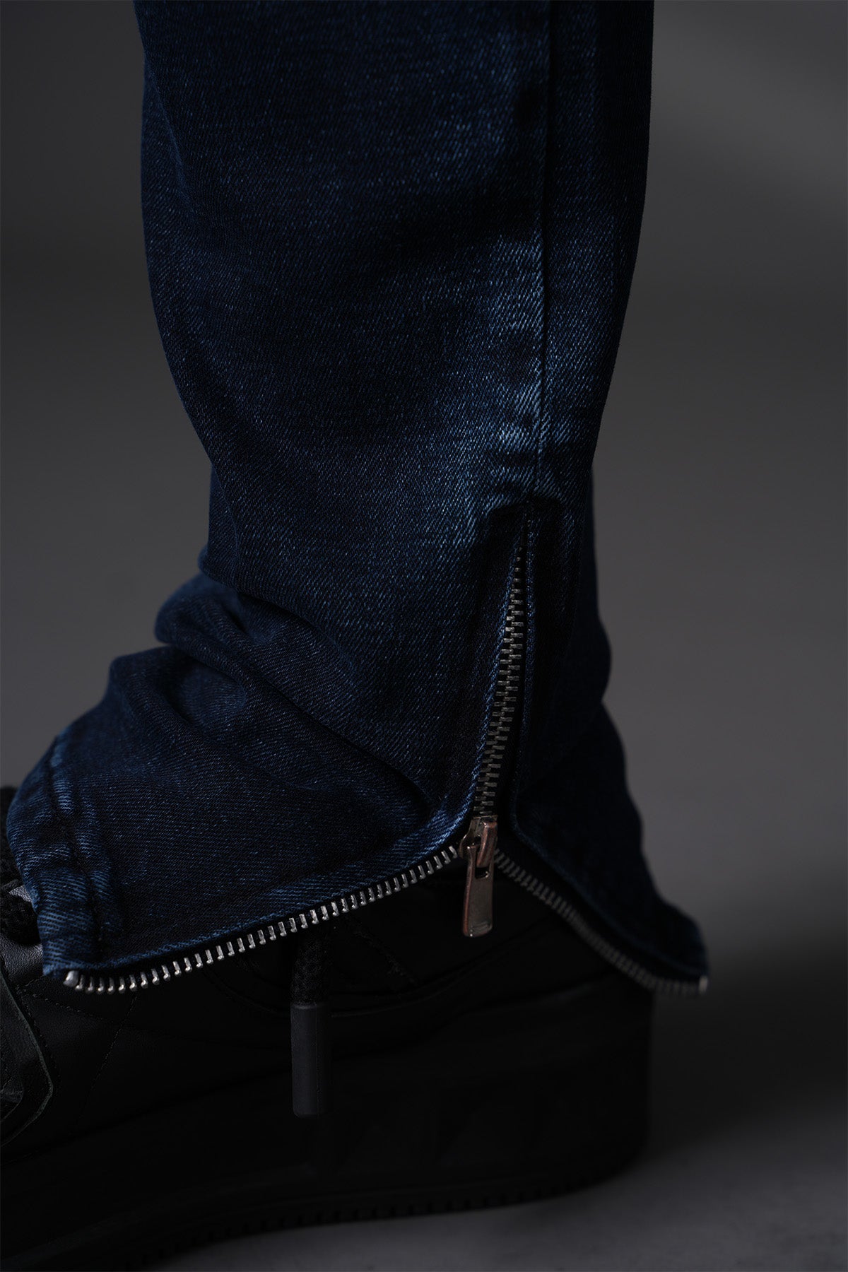 JEAN ZIPPED FIT F0019