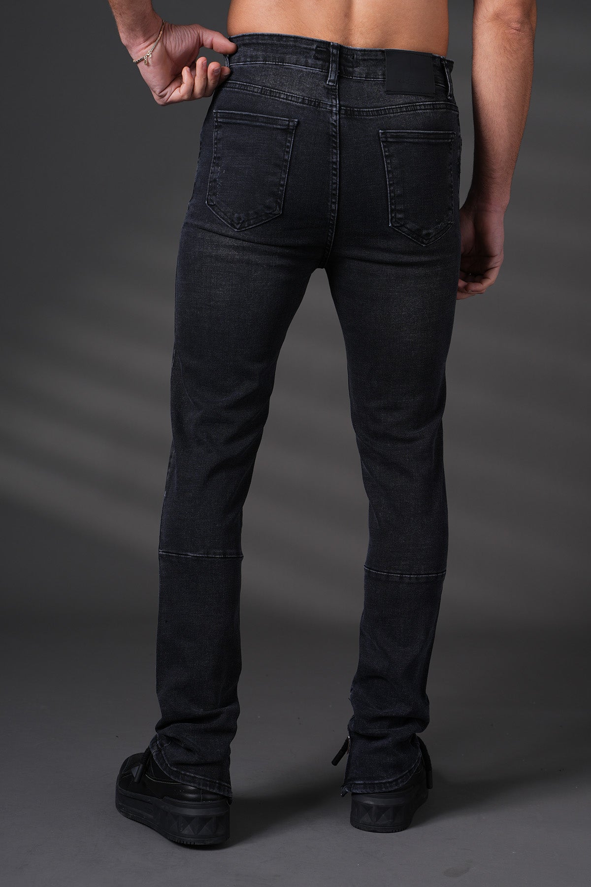 JEAN ZIPPED FIT F0025