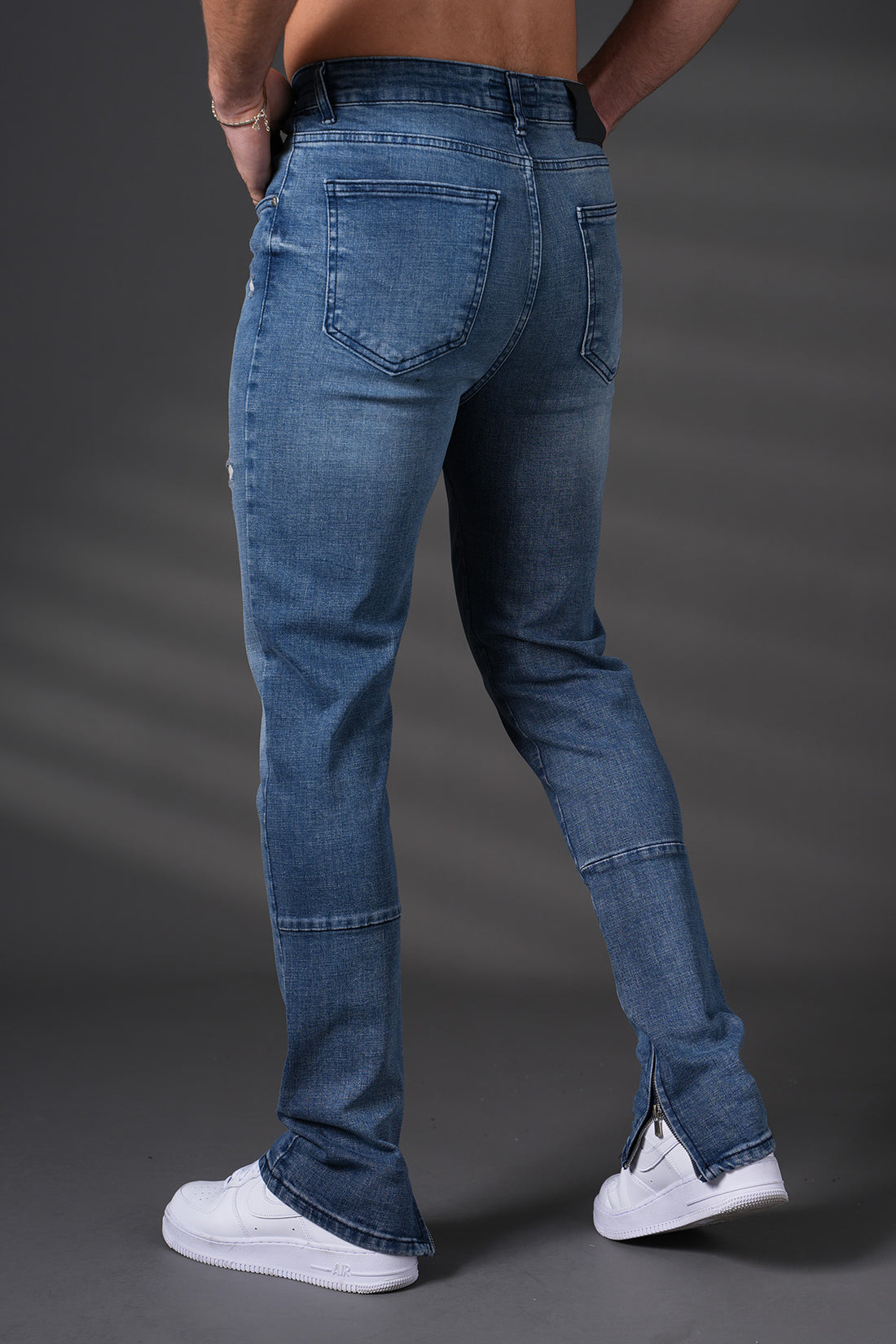 JEANS ZUGESCHNITTENE PASSFORM F0018