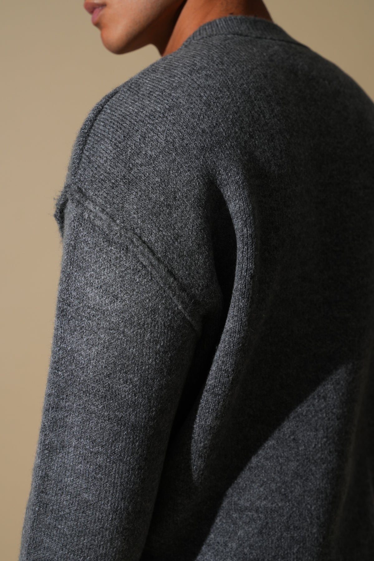 Pullover mit sichtbaren Nähten GL 2711