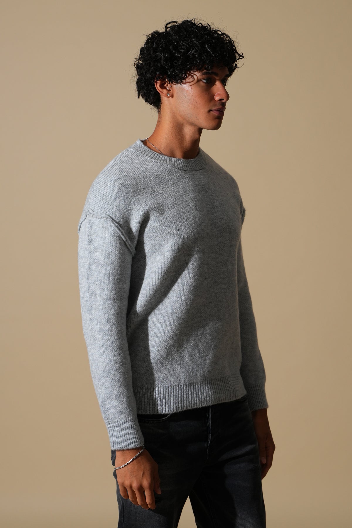 Pullover mit sichtbaren Nähten GL 2711