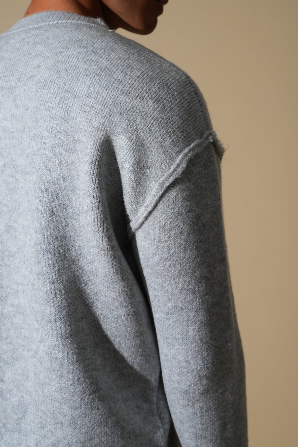 Pullover mit sichtbaren Nähten GL 2711