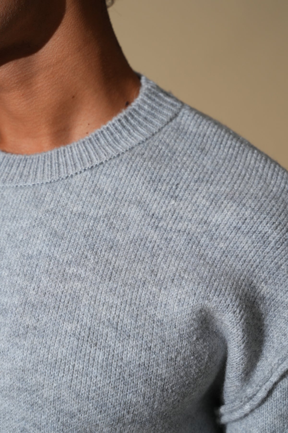 Pullover mit sichtbaren Nähten GL 2711