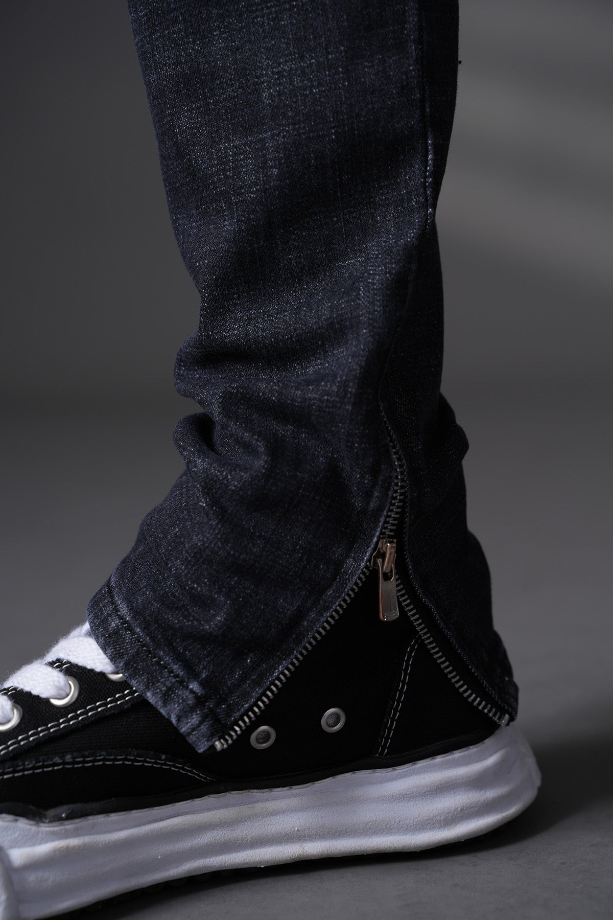JEAN ZIPPED FIT F0023