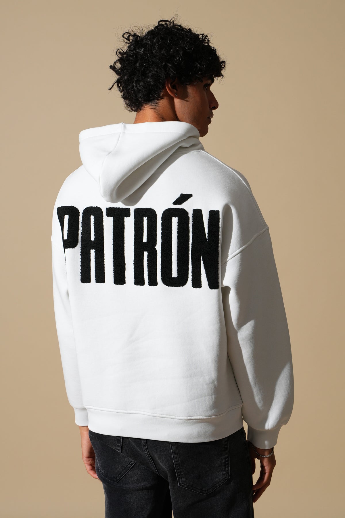 Hoodie mit Patrón-Schriftzug GL 2751