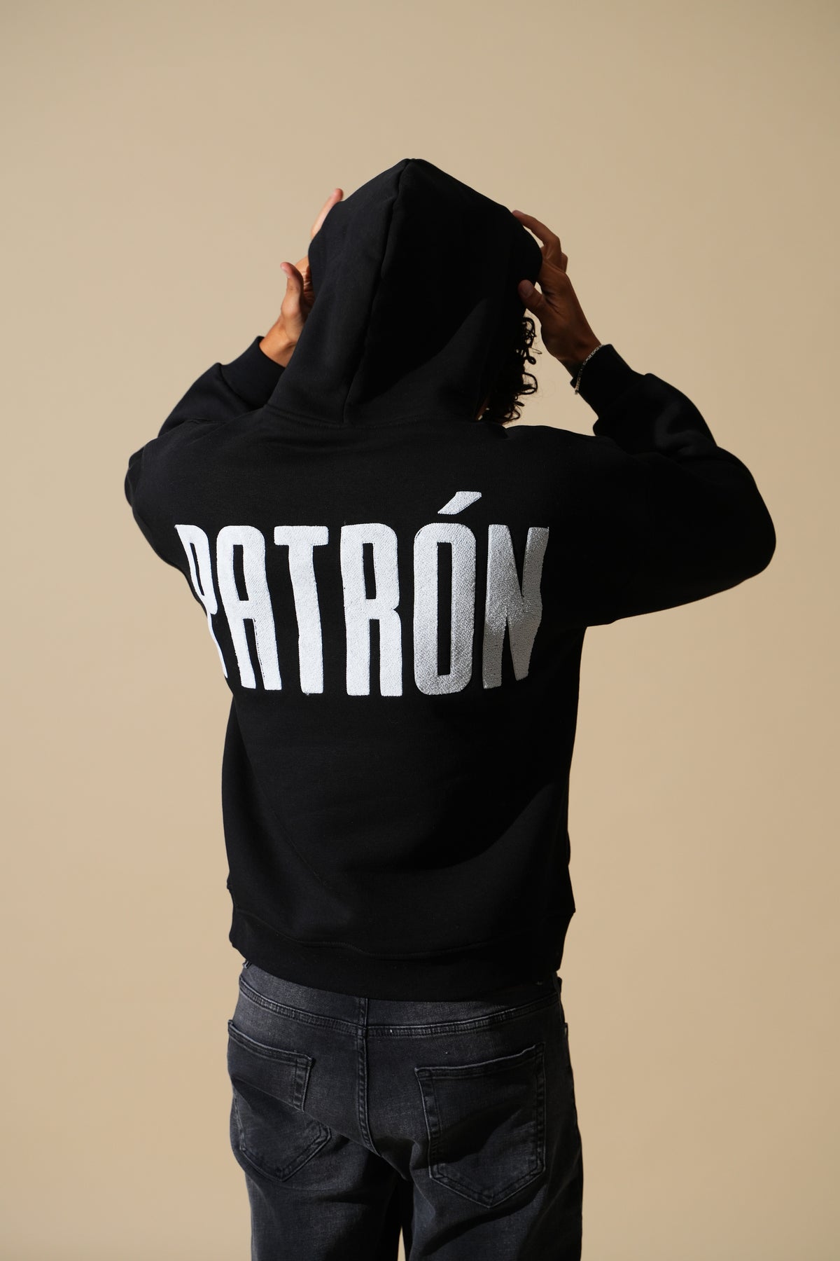 Hoodie mit Patrón-Schriftzug GL 2751