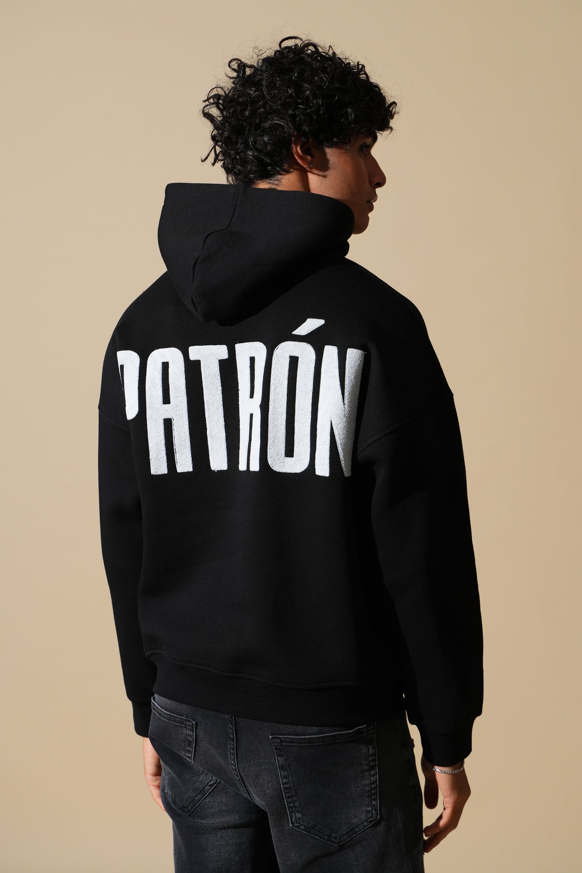 Hoodie mit Patrón-Schriftzug GL 2751