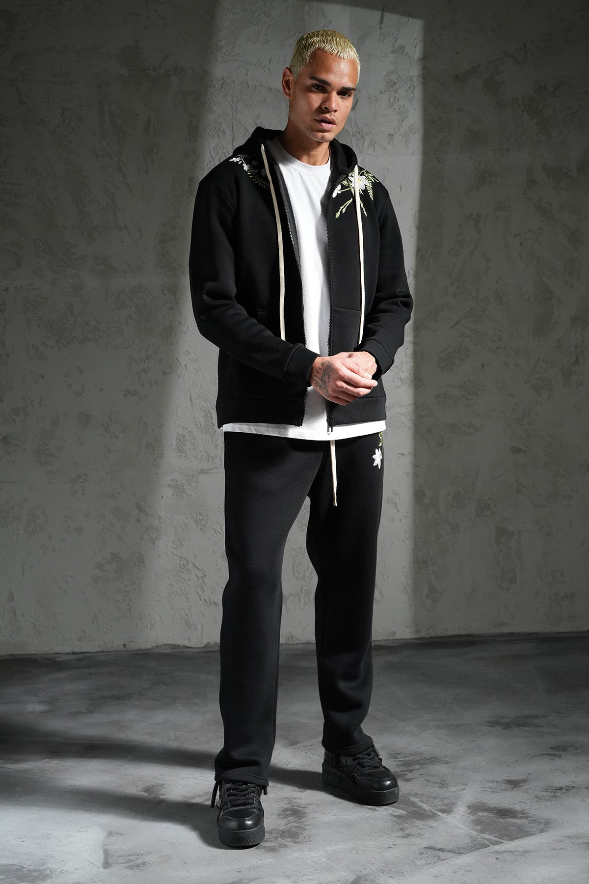 ENSEMBLE LL110035