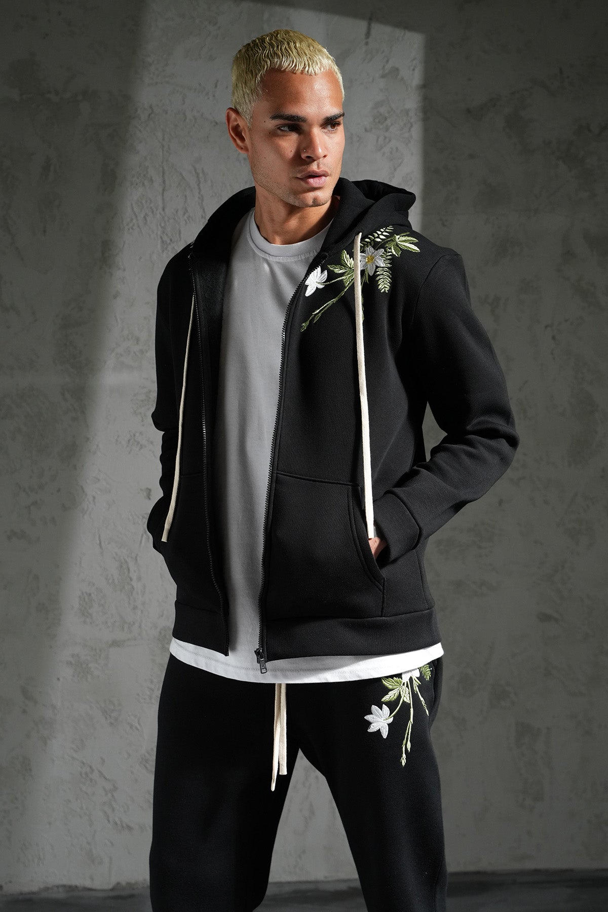ENSEMBLE LL110035