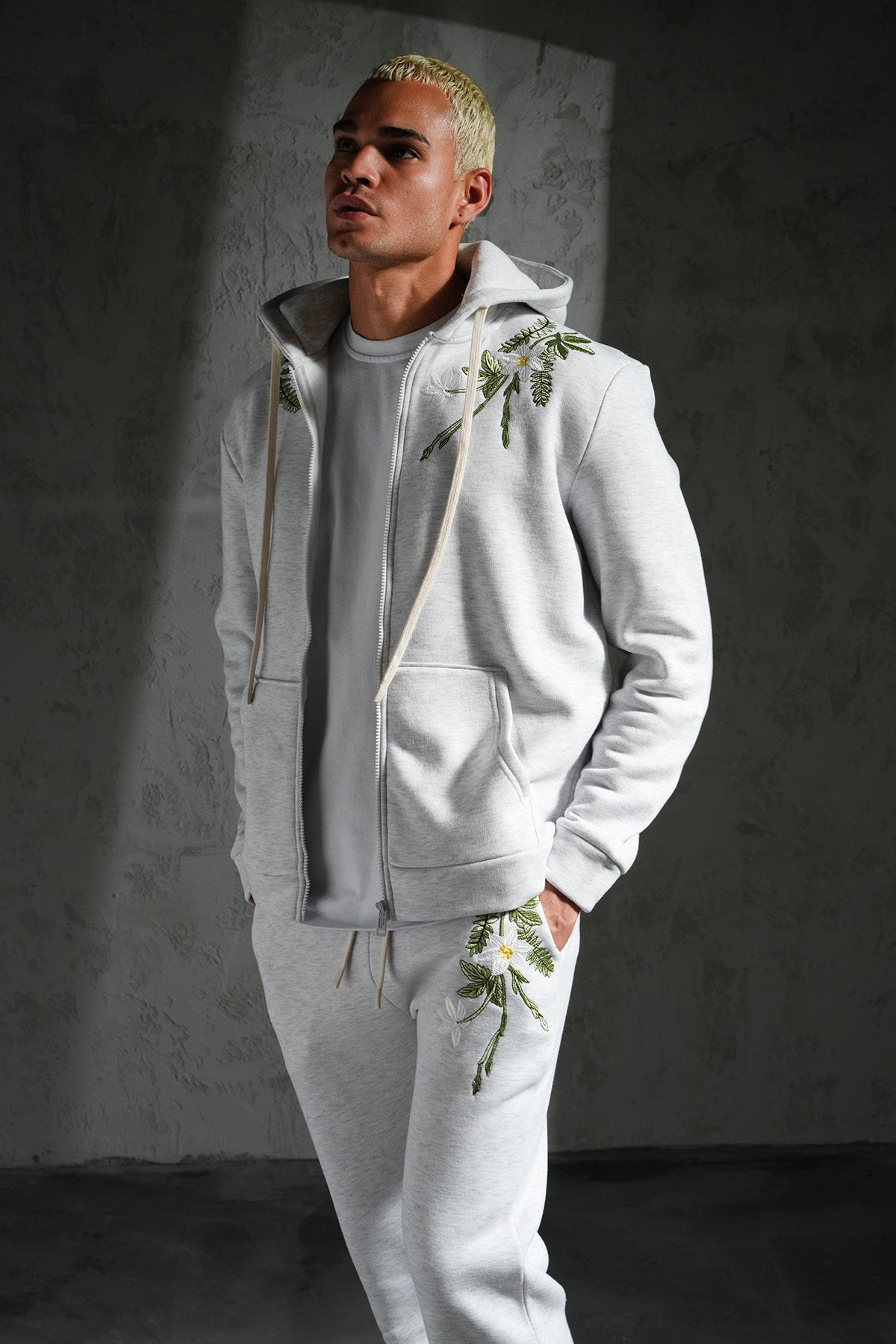 ENSEMBLE LL110035
