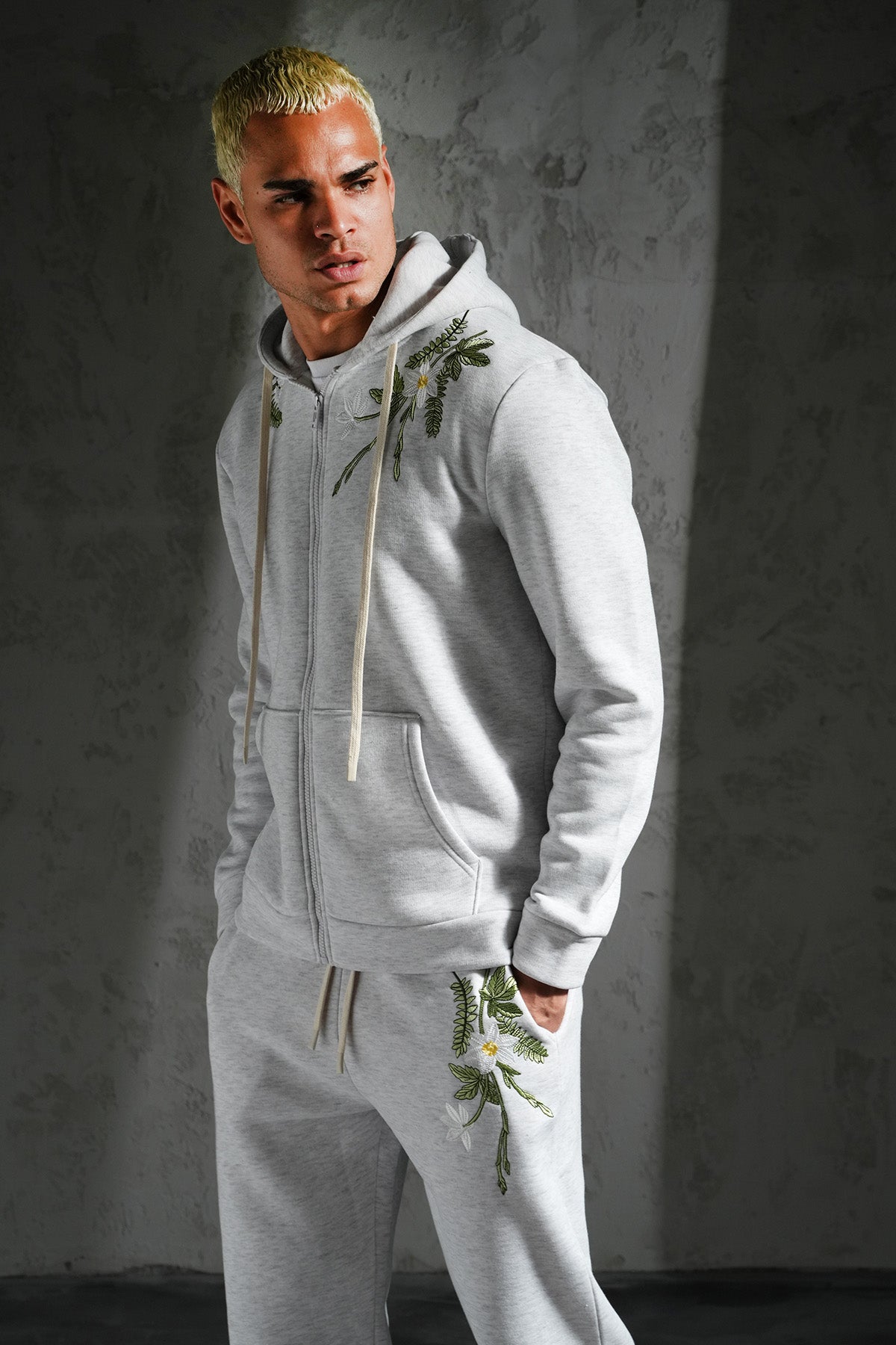 ENSEMBLE LL110035