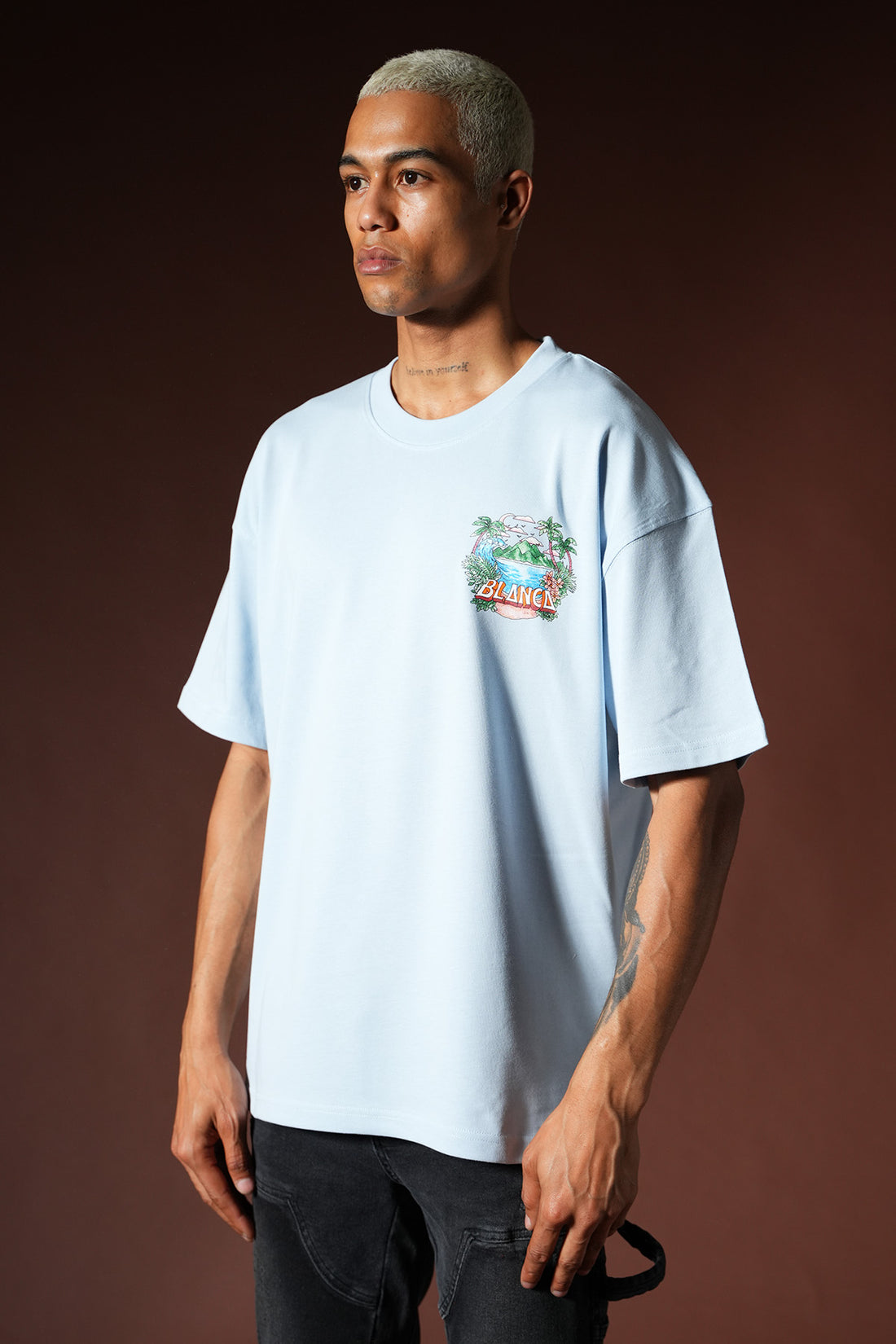 Übergroßes T-Shirt OM-047