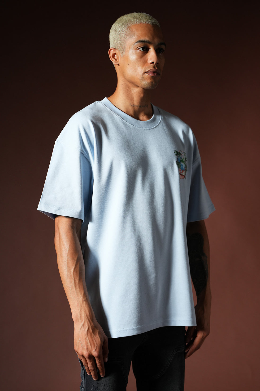 Übergroßes T-Shirt OM-047