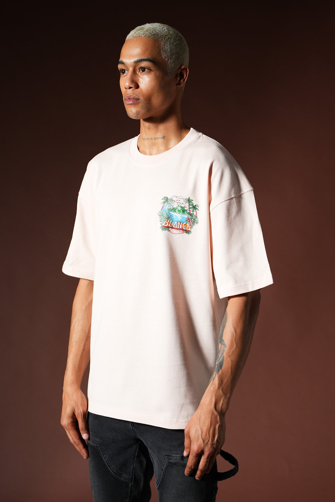 Übergroßes T-Shirt OM-047