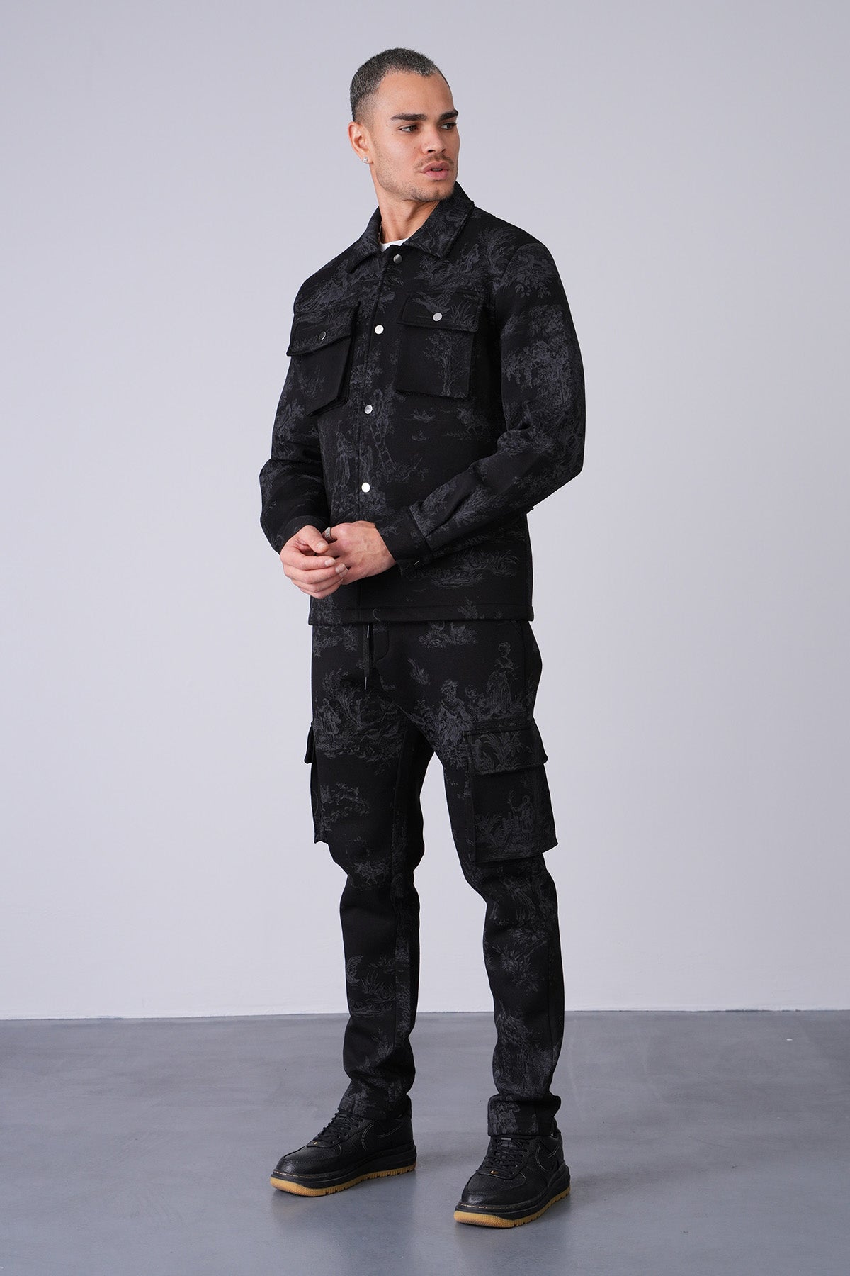 Selected Variant Image