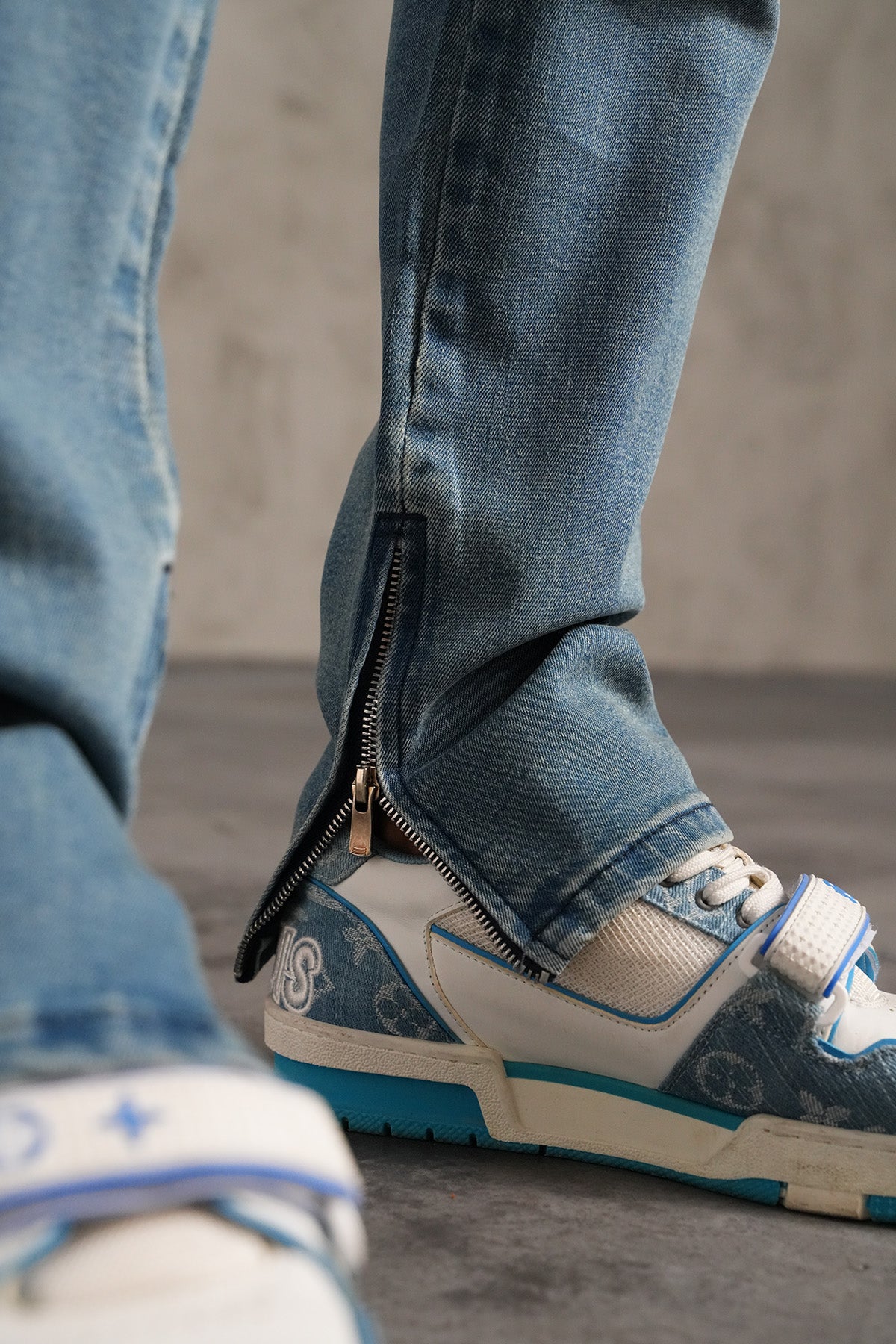 JEAN ZIPPED F008