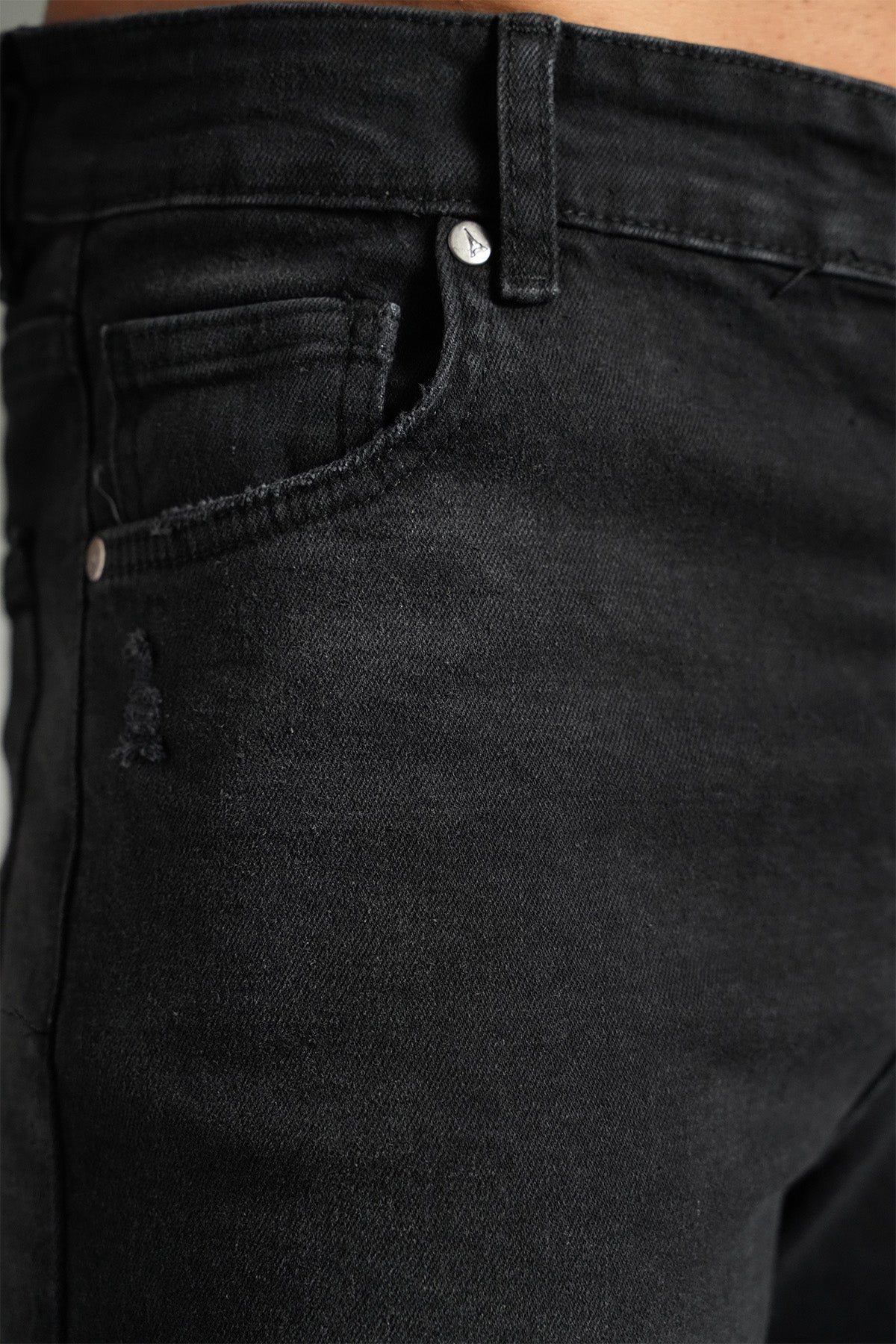 JEAN ZIPPED F002