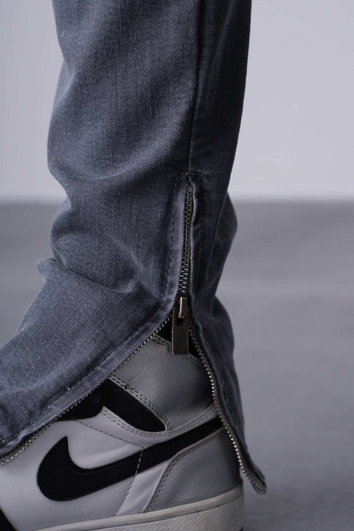 ZIPPED JEAN LL2000309