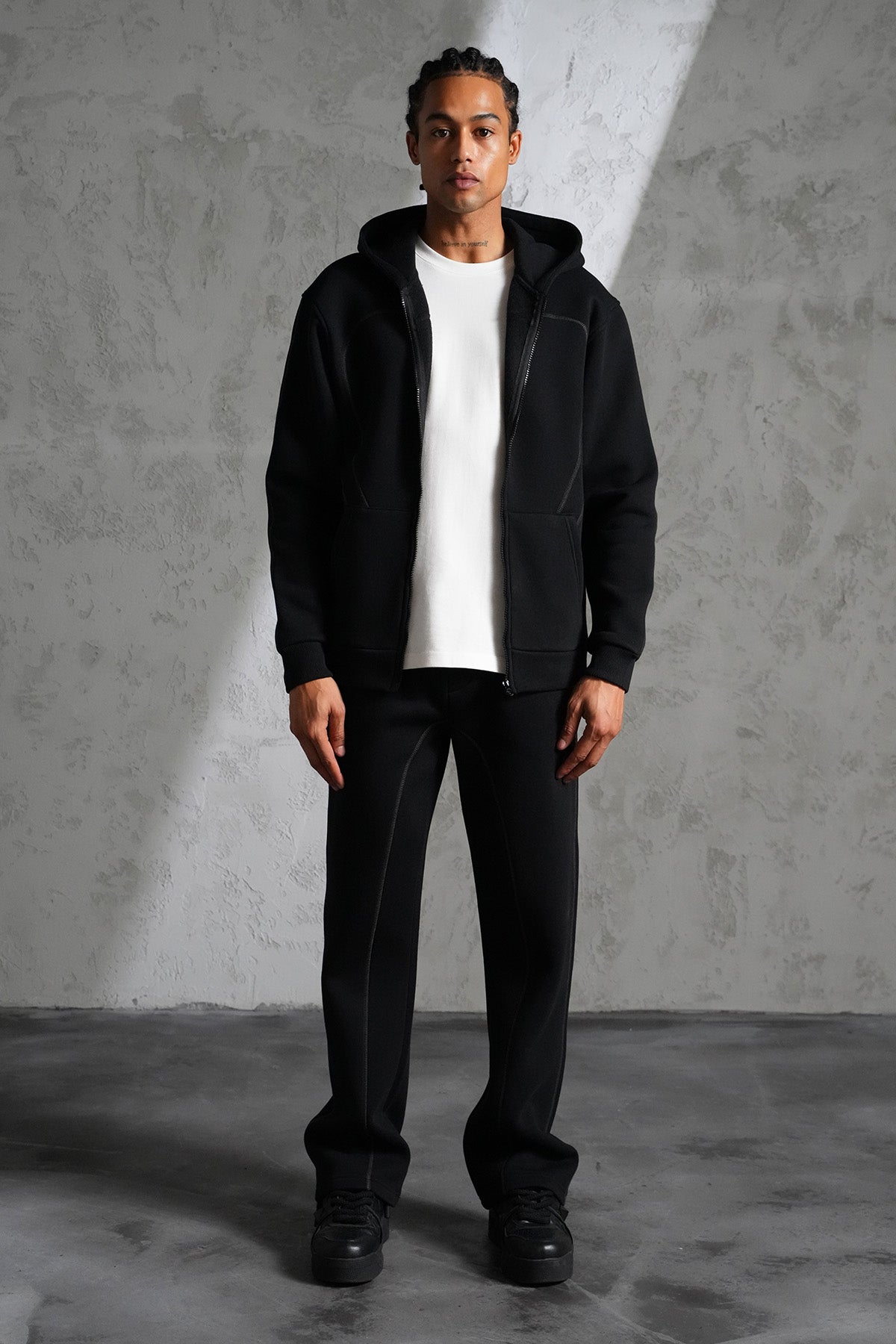 ENSEMBLE REGULAR FIT LP2609