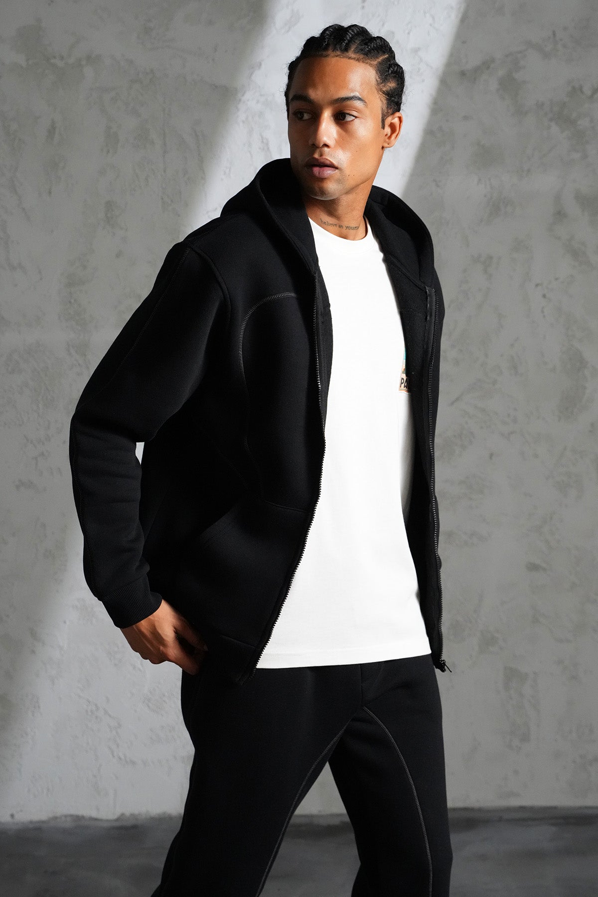 ENSEMBLE REGULAR FIT LP2609