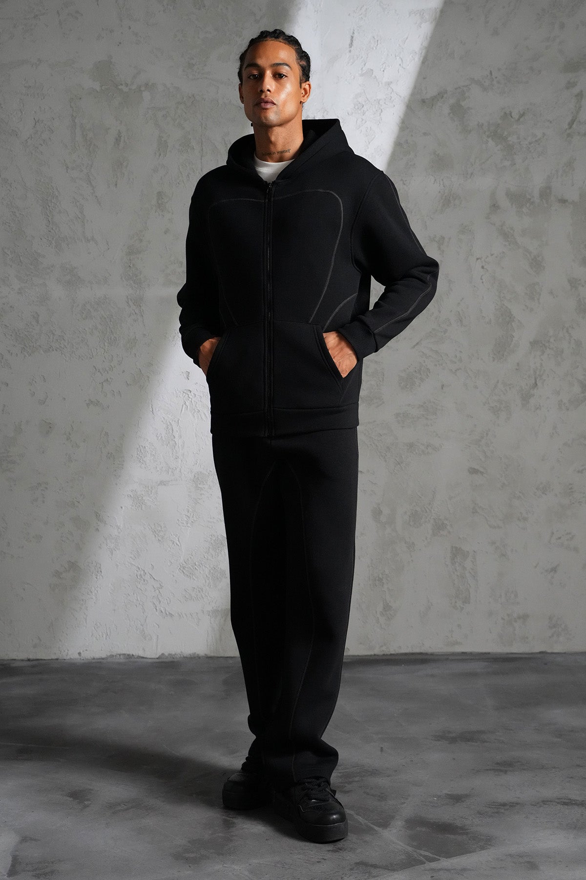 ENSEMBLE REGULAR FIT LP2609