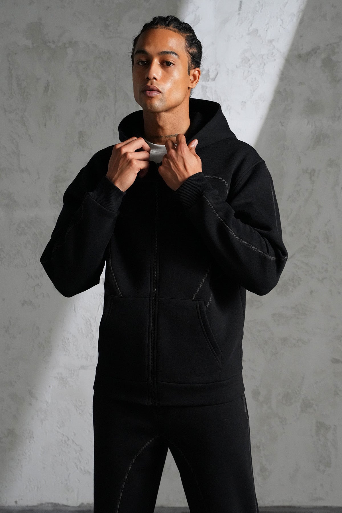 ENSEMBLE REGULAR FIT LP2609