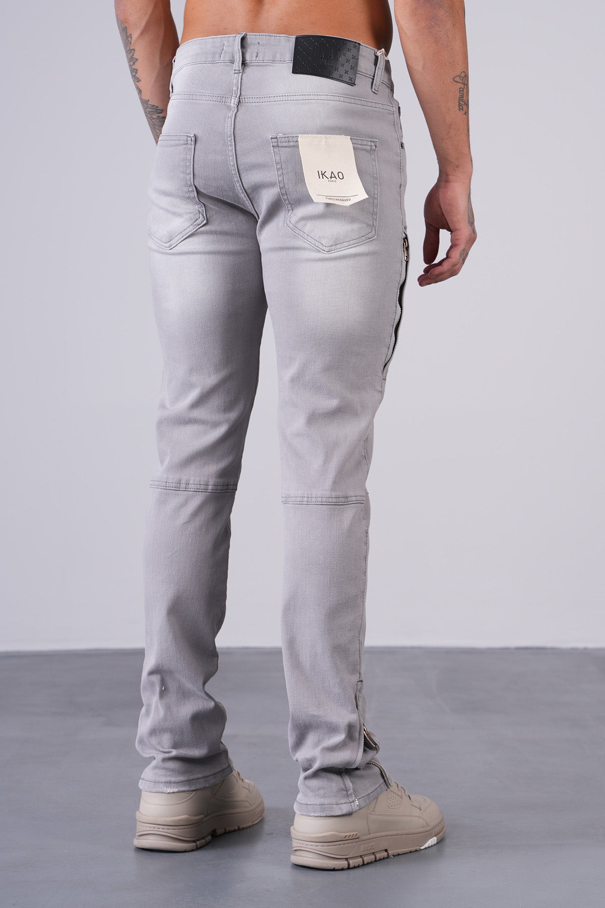 ZIPPED JEAN LL2000281