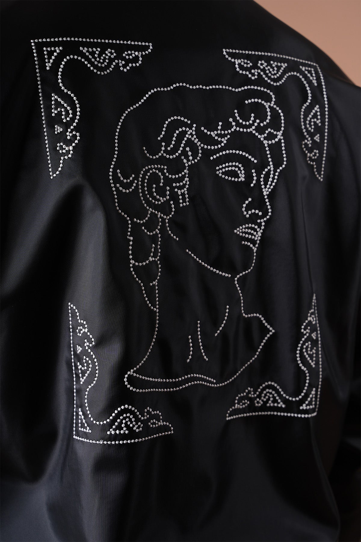 SATINJACKE 581