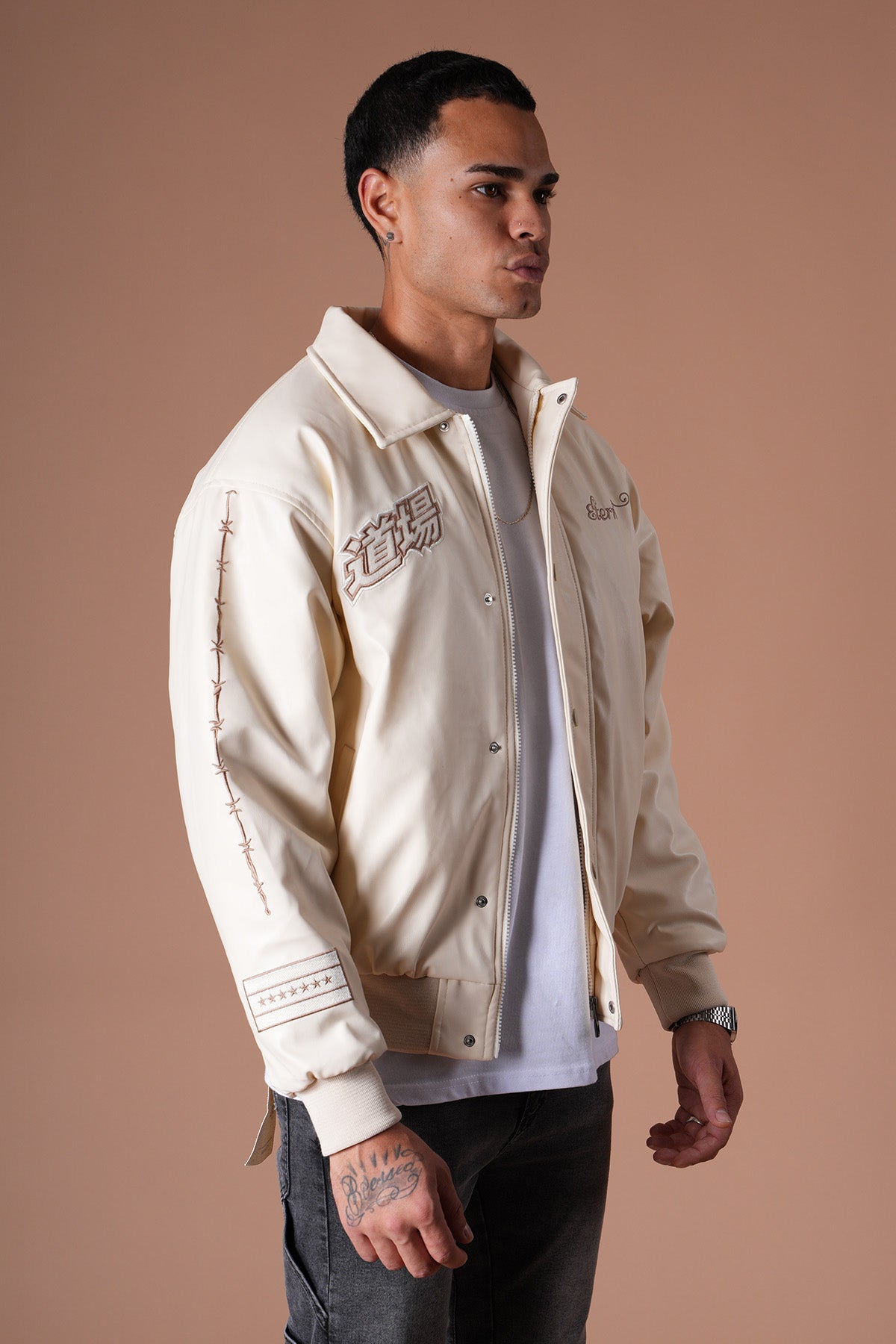 JACKE NAKISLI 581