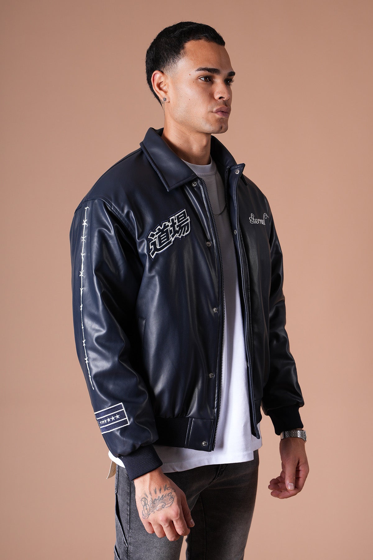 JACKE NAKISLI 581