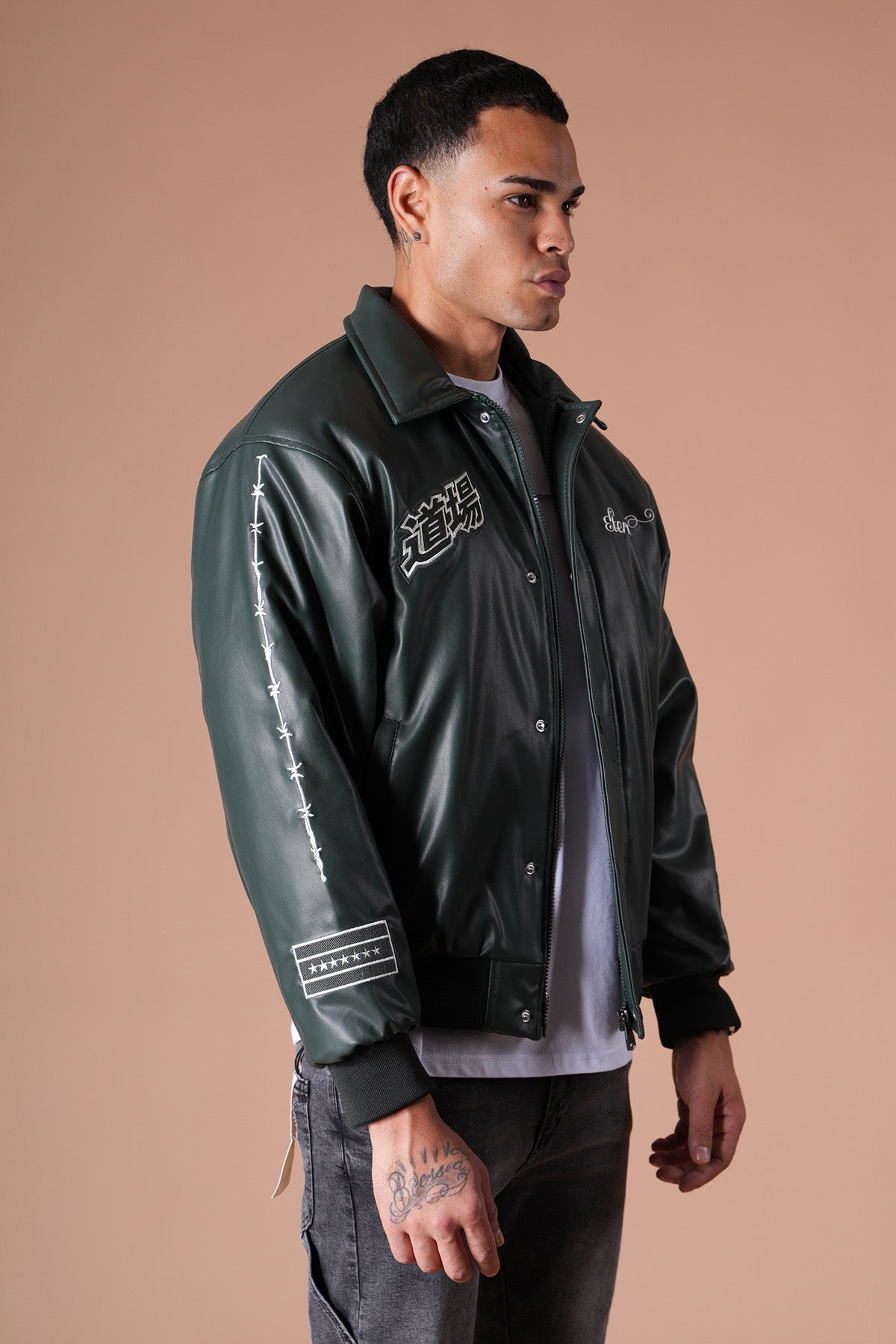 JACKE NAKISLI 581