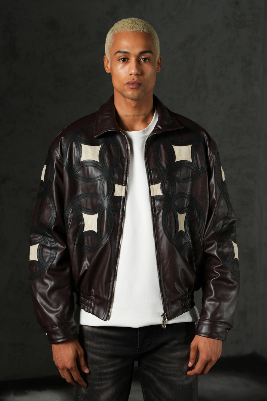 Veste brodée 4646