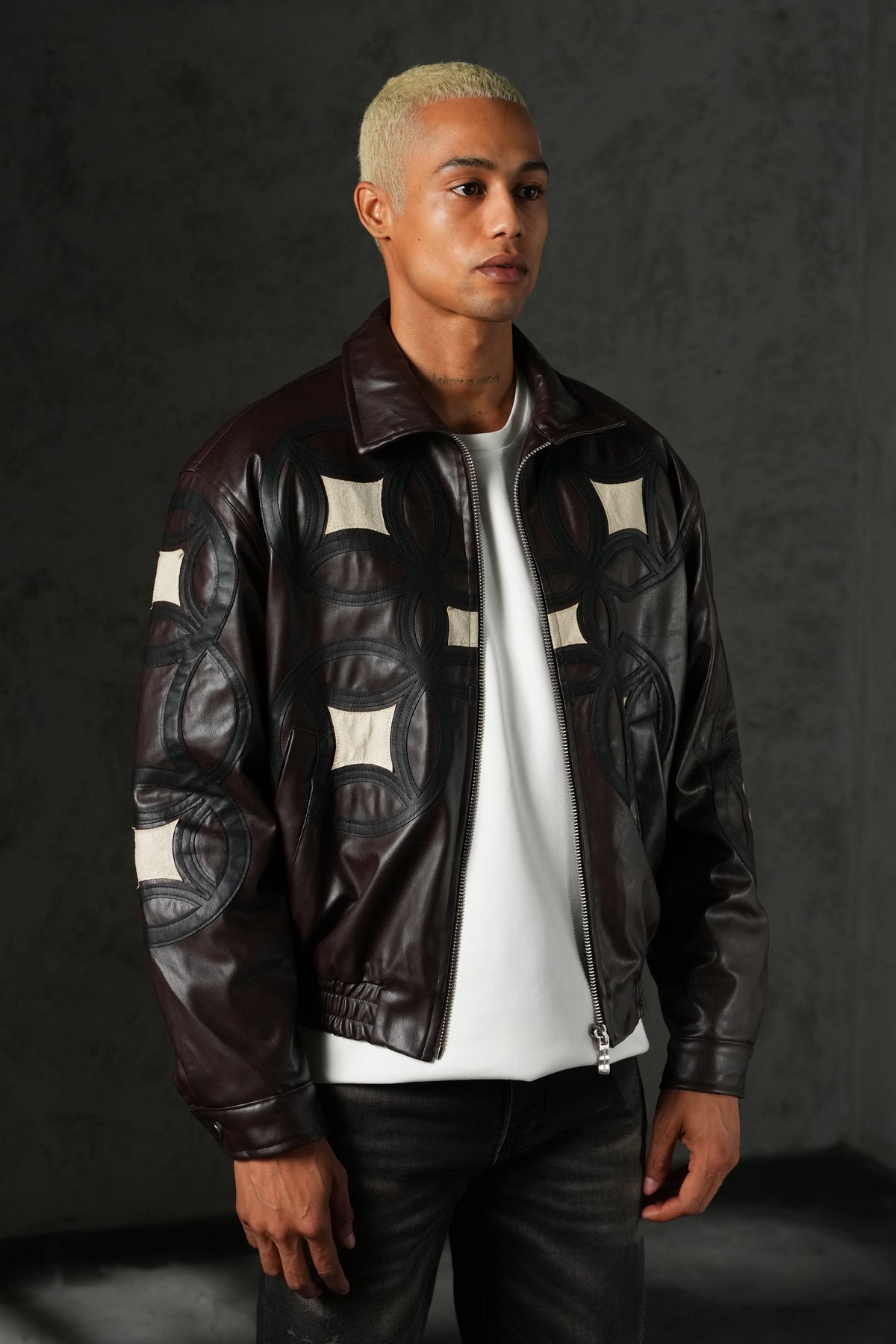 Veste brodée 4646