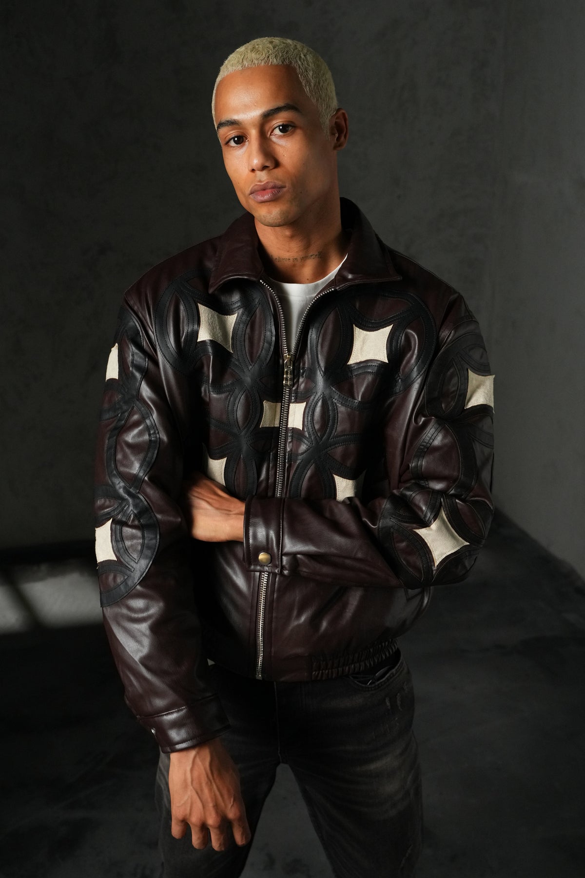 Veste brodée 4646