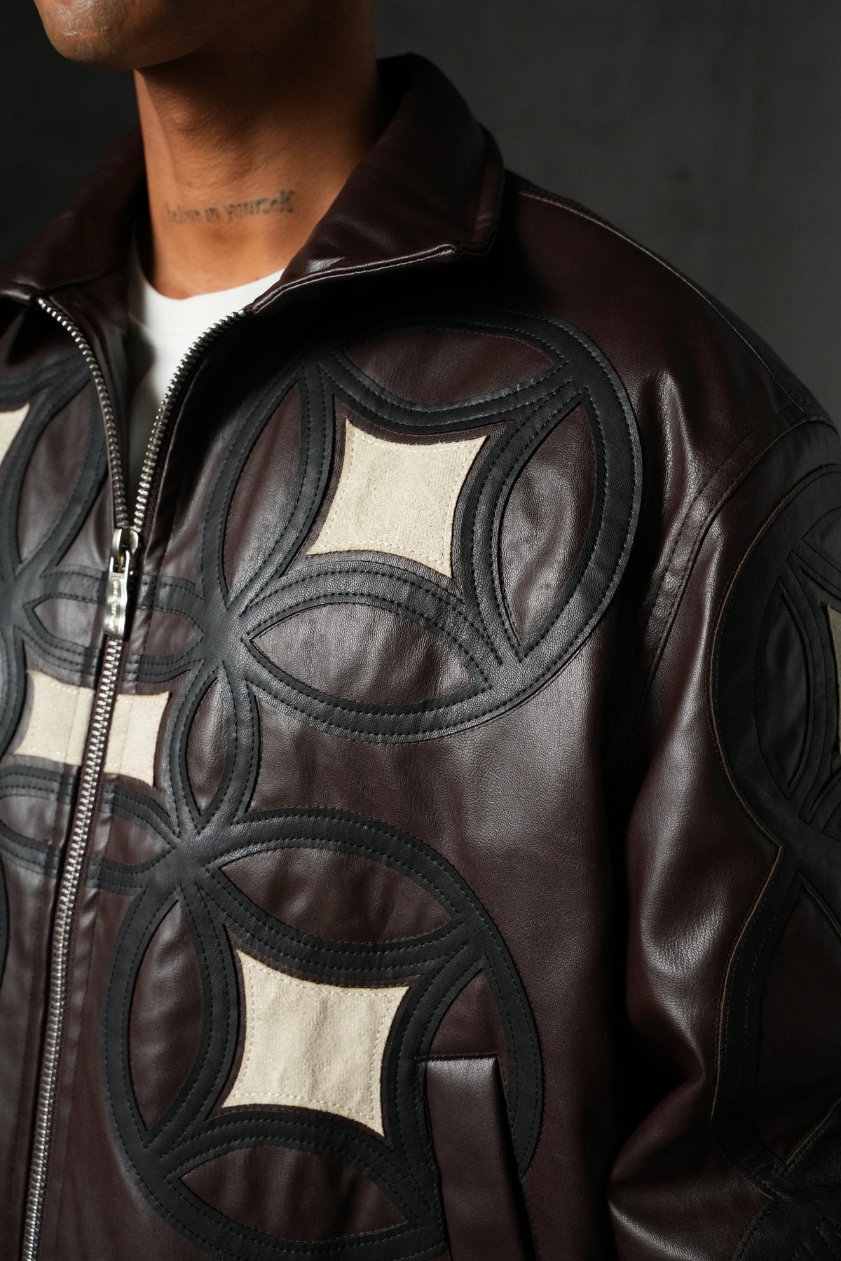 Veste brodée 4646