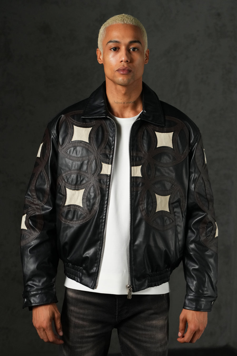 Veste brodée 4646