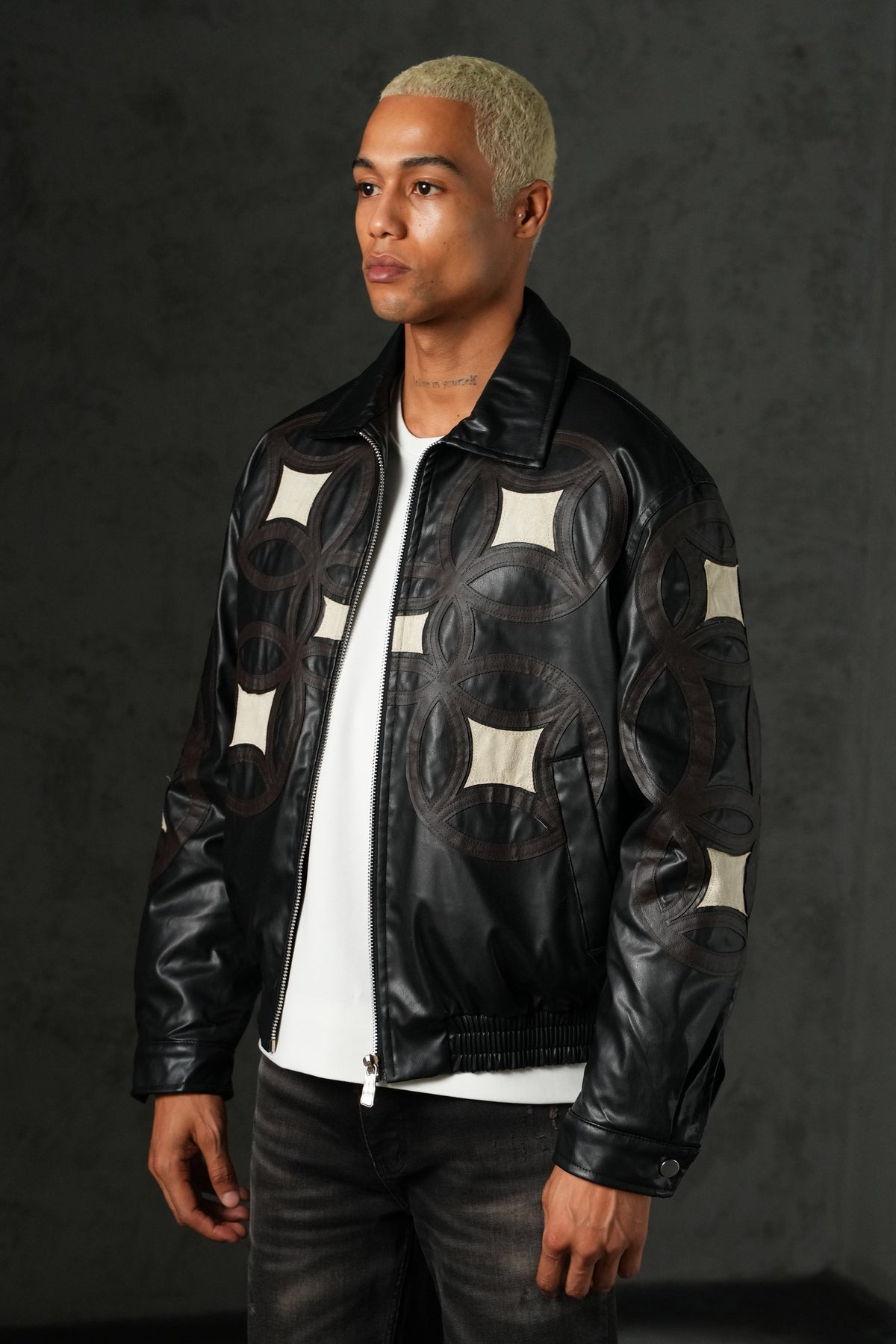 Veste brodée 4646