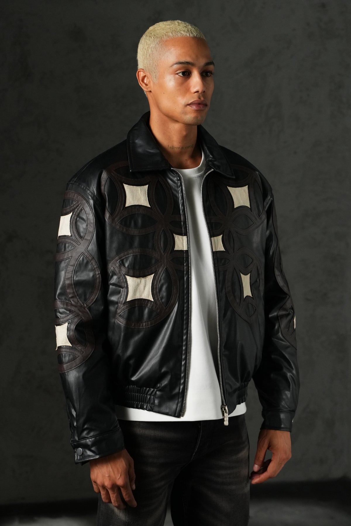 Veste brodée 4646